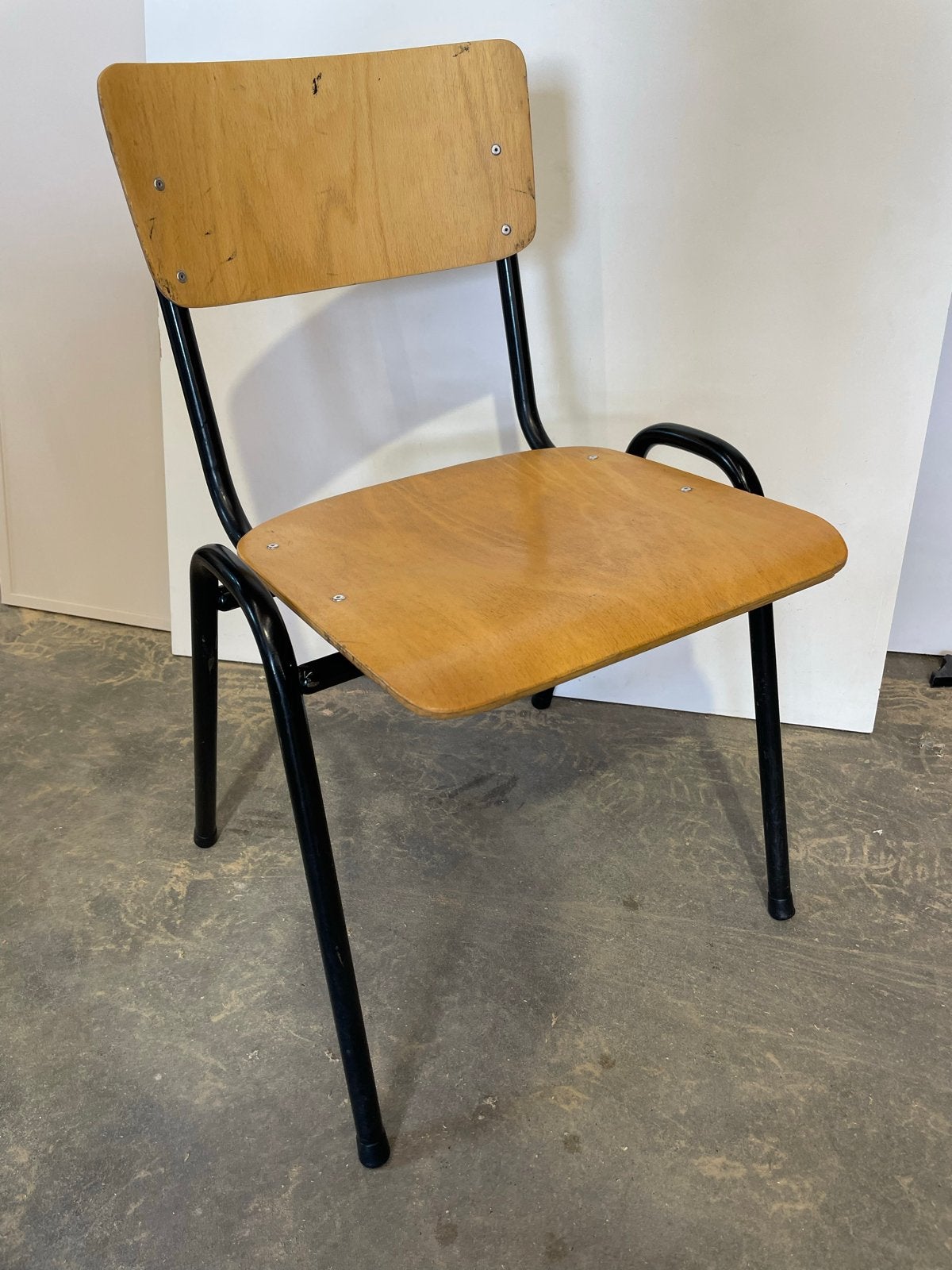 Vintage schoolstoel met houten zitting en rugleuning, Ophalen