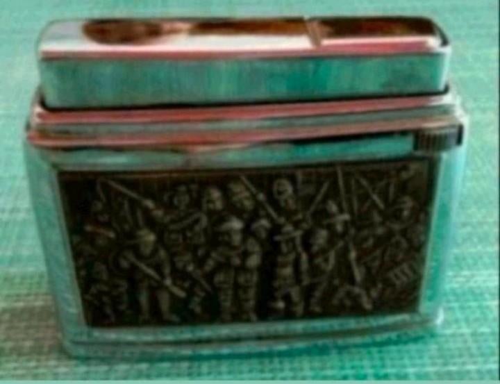Aansteker nachtwacht Fisher butane vintage la2, Ophalen, Aansteker