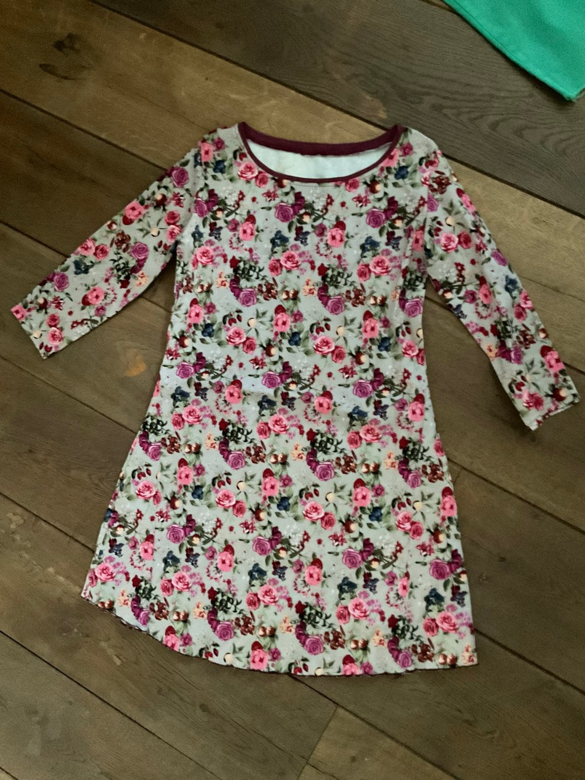 Bloemenjurk met lange mouwen - Maat 38/40 (M), Maat 38/40 (M), Ophalen of Verzenden, Zo goed als nieuw, Roze