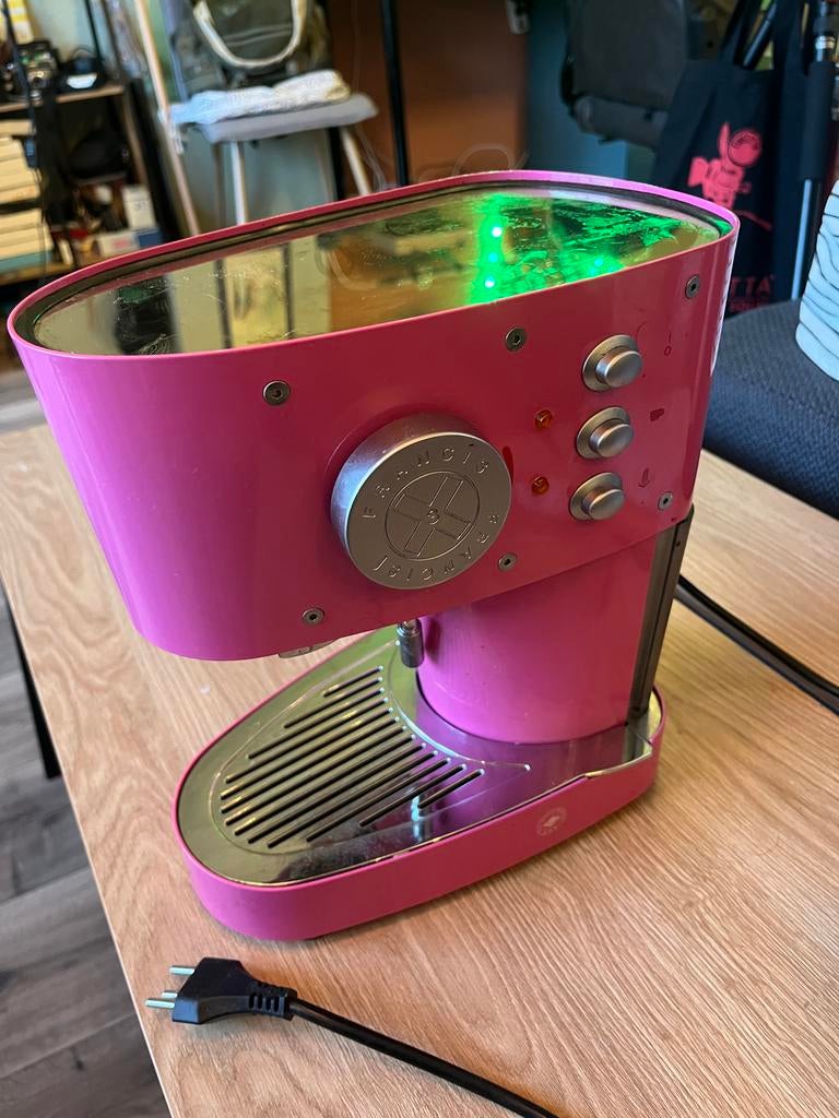 Vintage espresso coffee machine, Witgoed en Apparatuur, Koffiezetapparaten, Gebruikt, Gemalen koffie, Espresso apparaat, 1 kopje