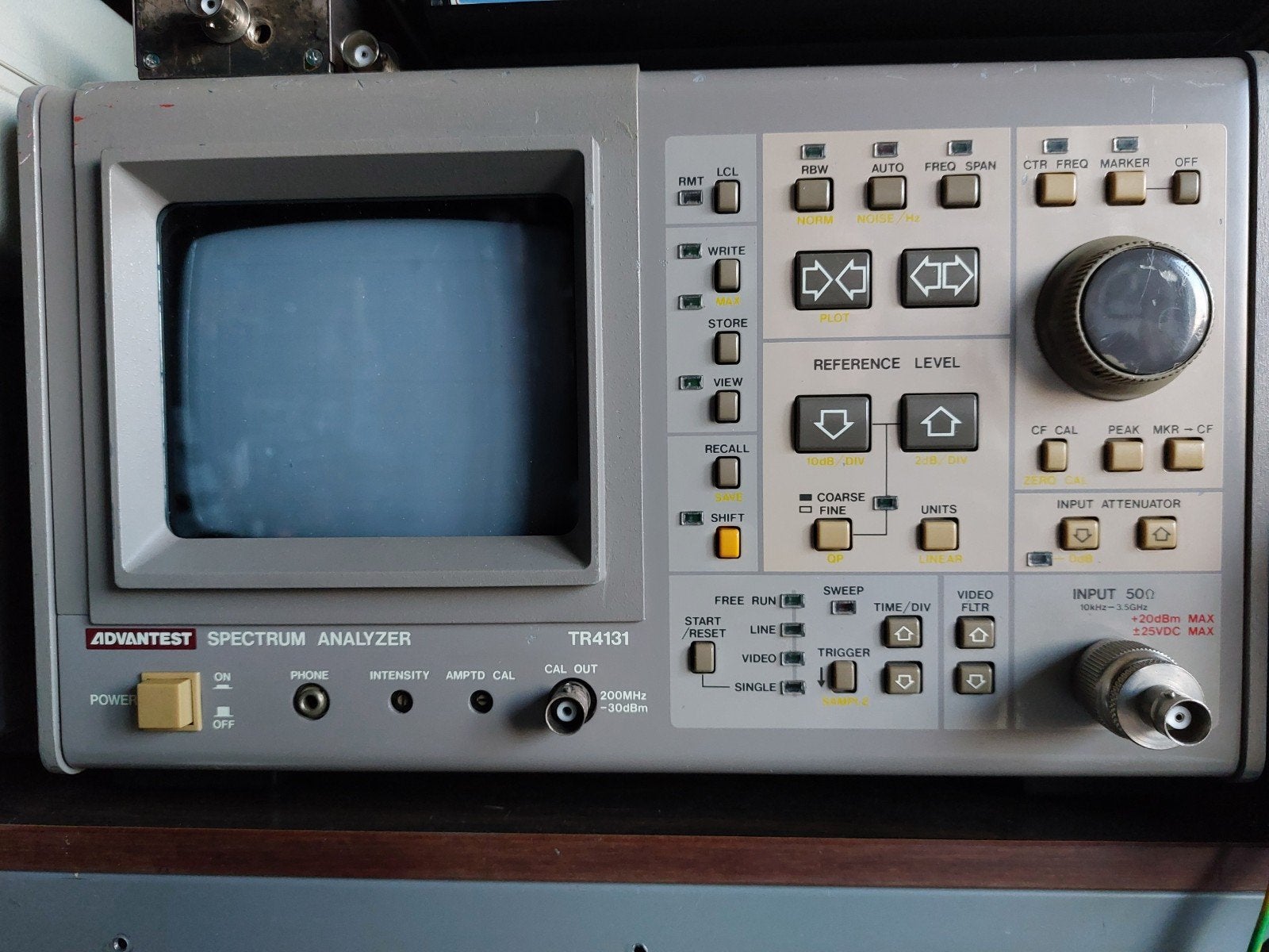 spectrum analyzer advantest TR4131, Ophalen