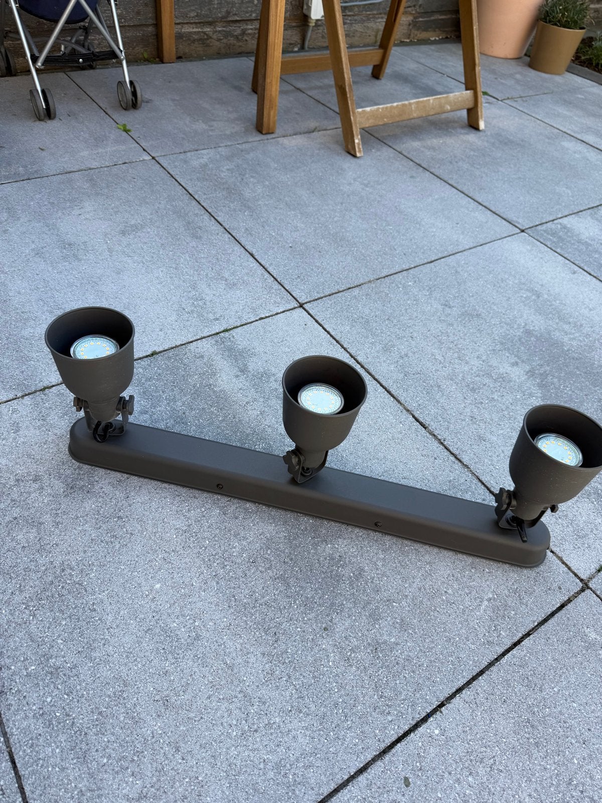 IKEA Hektar Plafondspot - Grijs, 3 spots met led lampen, Gebruikt, Verstelbaar, GU10, Plafondspot