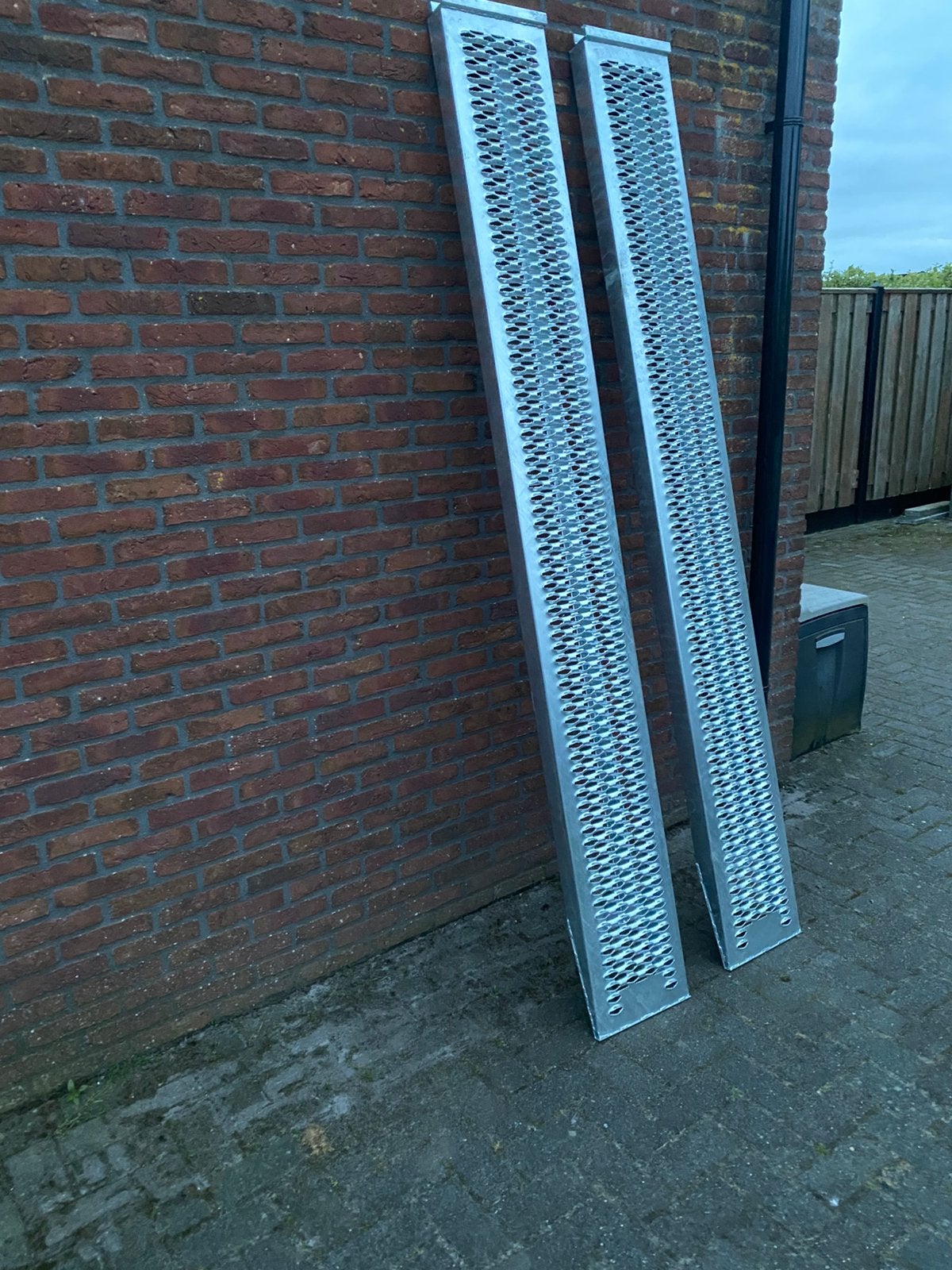 Rijplaten oprijplaten metalen, Ophalen, Zo goed als nieuw