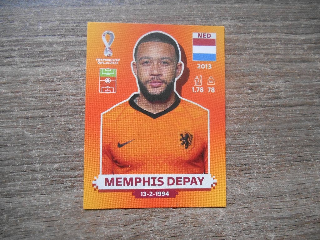 Memphis Depay voetbalplaatje WK 2022 Qatar Oranje editie, Verzamelen, Ophalen of Verzenden, Nieuw, Buitenlandse clubs, Poster, Plaatje of Sticker