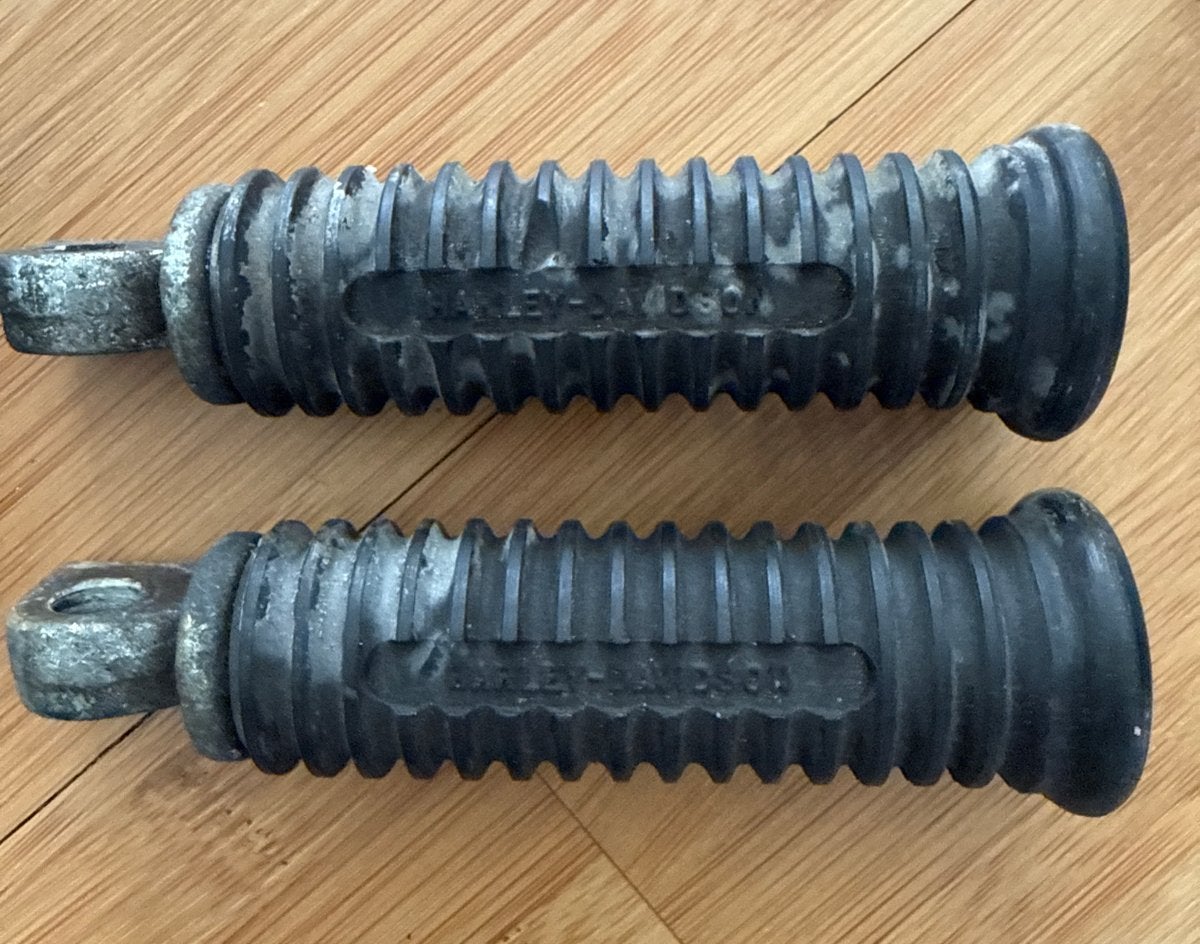 Originele Harley-Davidson Voetsteunen / Pegs, Motoren, Onderdelen | Harley-Davidson, Ophalen of Verzenden, Gebruikt