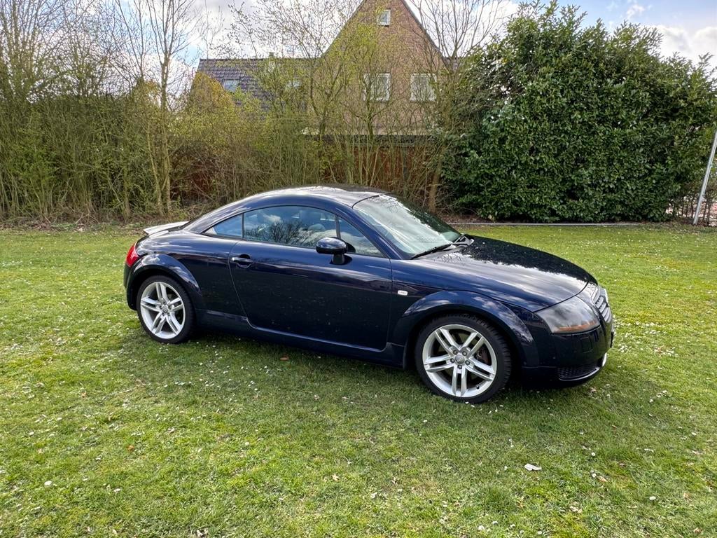 Audi TT 1.8 5V Turbo NAP, Auto's, Voorwielaandrijving, TT, Zwart, 4 cilinders