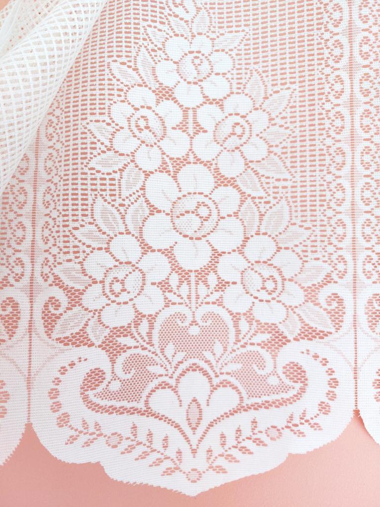 2 stuks Vintage vitrage bloemen, valletjes - 61/54 x 95 cm, Wit, Zo goed als nieuw, Minder dan 100 cm, Romantisch, Vintage, Retro, Cottage Core