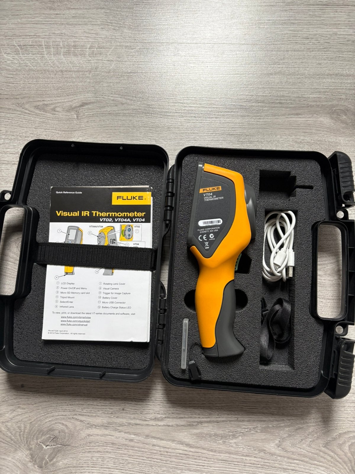 Fluke VT04 Warmtecamera, Ophalen of Verzenden, Zo goed als nieuw, Multimeter