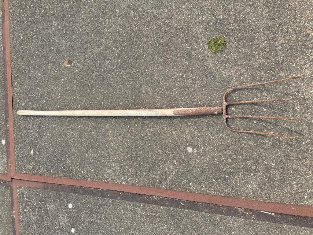 Oud Hollandsch gereedschap, SPITVORK, 4-tands, Ophalen, Gebruikt