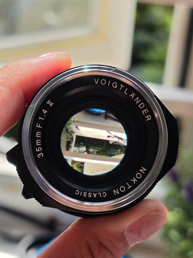 Voigtlander Nokton 35mm F 1.4 Classic MC, 35 mm, Ophalen of Verzenden, Zo goed als nieuw, Leica M-mount