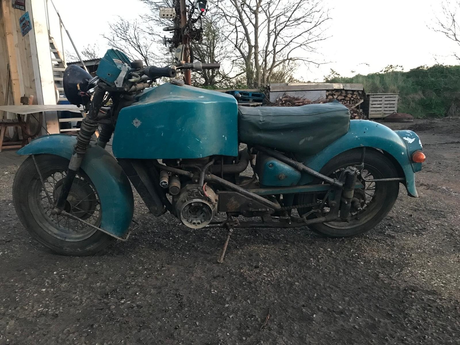 Sunbeam S7 met dkw f6 motor.op frans kenteken.