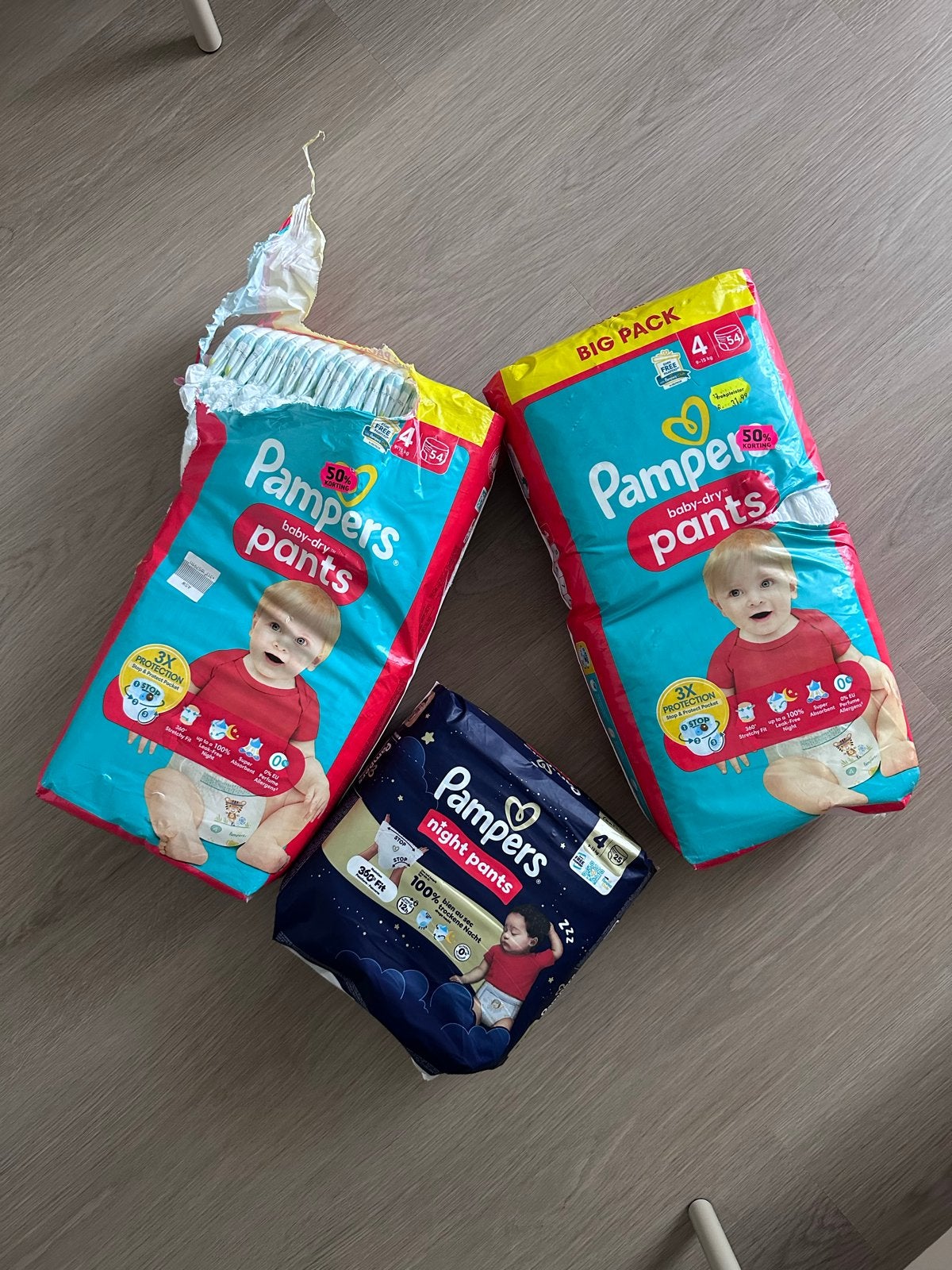 Pampers Baby-Dry Pants en Night Pants - Maat 4, Ophalen of Verzenden, Zo goed als nieuw