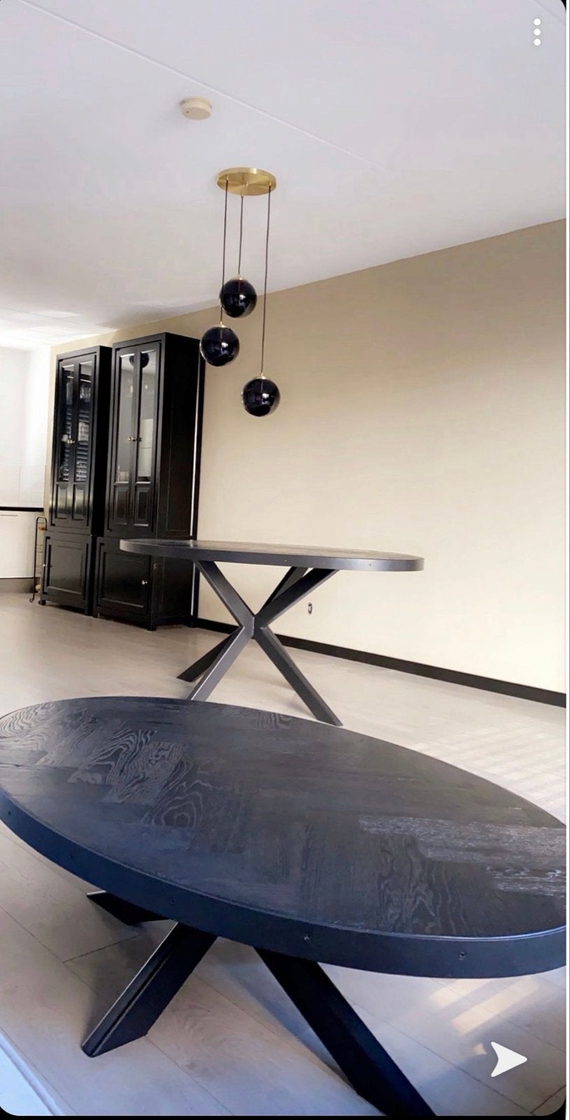 Zwarte ovale eettafel en salontafel visgraat, Huis en Inrichting, Ophalen, Zo goed als nieuw, Ovaal, Overige houtsoorten