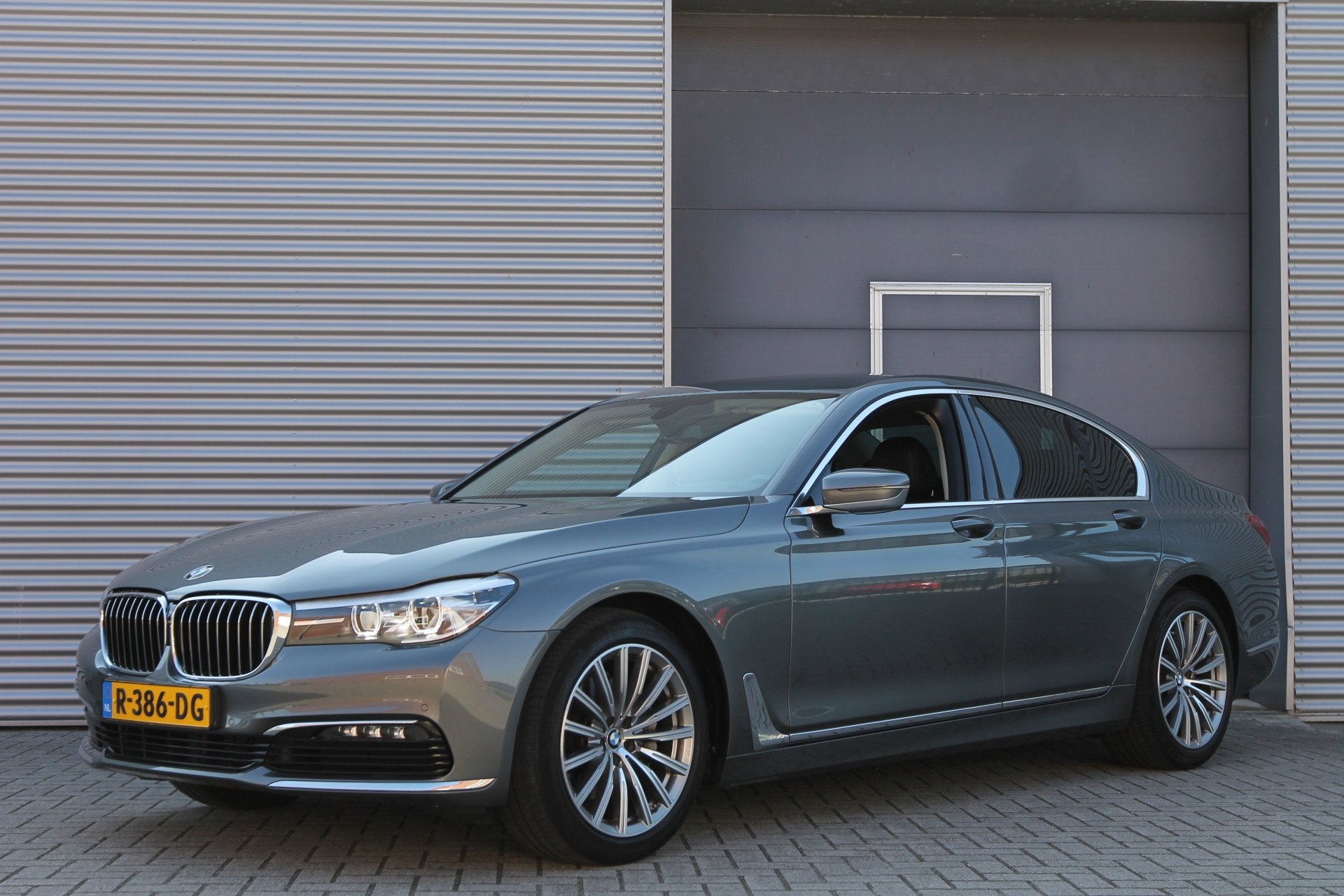 BMW 7 Serie 730d xDrive AUT. I NAVI I LEDER I 96000 KM I INC, Auto's, 1800 kg, Gebruikt, 2993 cc, Leder