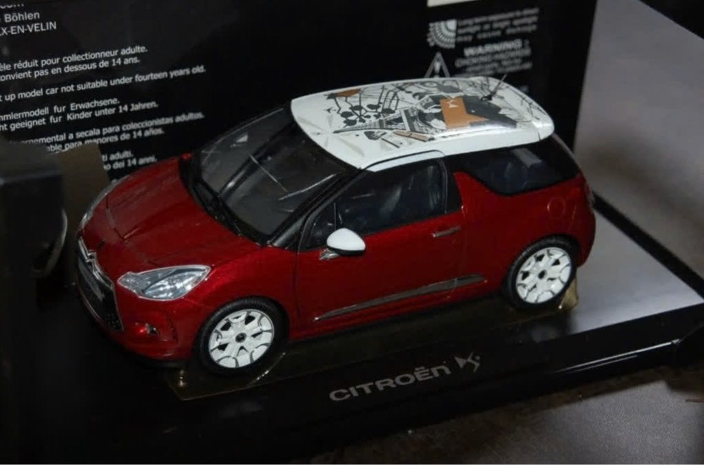 1:18 CITROEN DS3 rouge Norev see info NIEUW in doos WRH, Hobby en Vrije tijd, Modelauto's | 1:18, Ophalen of Verzenden, Nieuw
