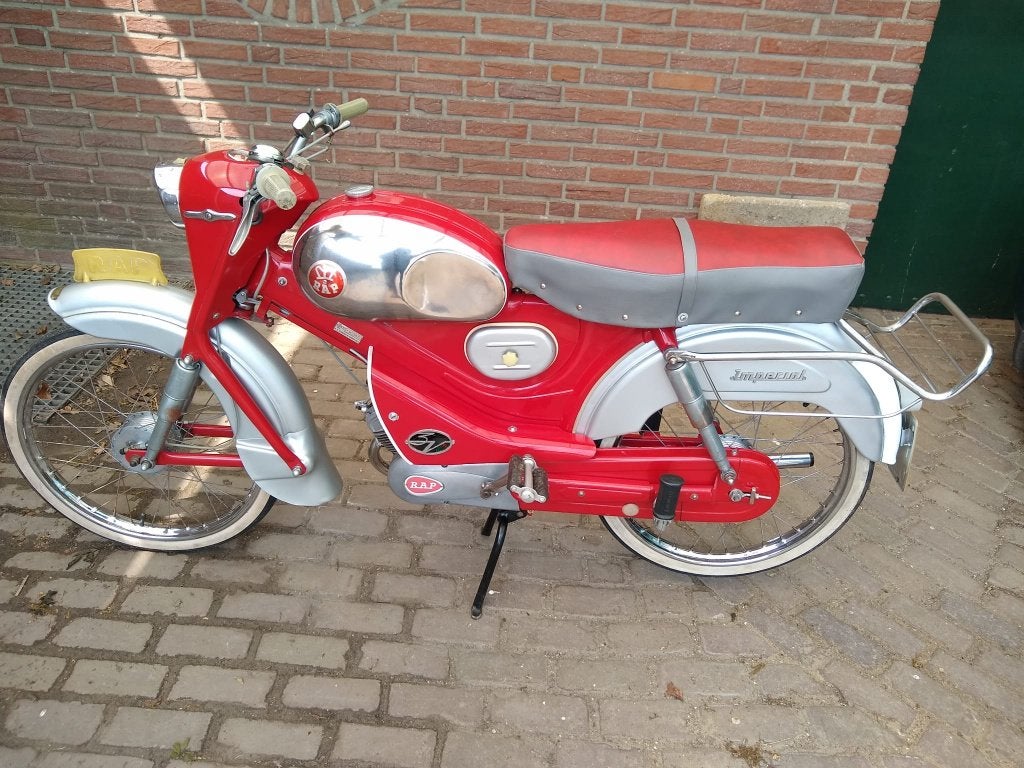 Rap brommer met kenteken, Maximaal 45 km/u, 3 versnellingen, Ophalen, Overige merken