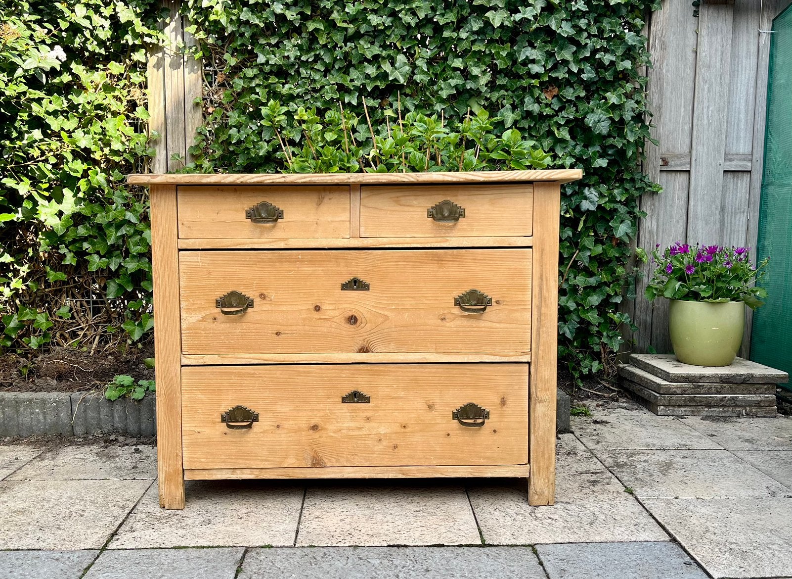 Oudgrenen ladekast |authentieke commode met mooie handgrepen, Huis en Inrichting, Kasten | Ladekasten, Gebruikt, Minder dan 100 cm