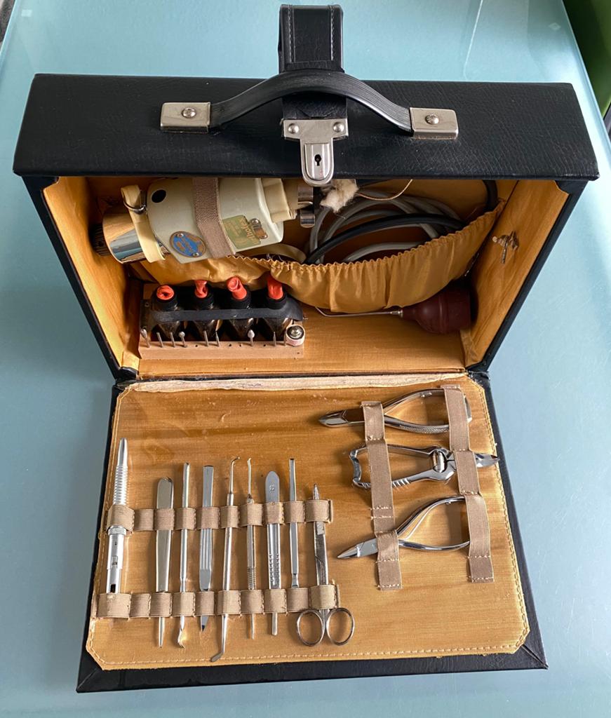 Pedicure set in koffer antiek, Ophalen of Verzenden