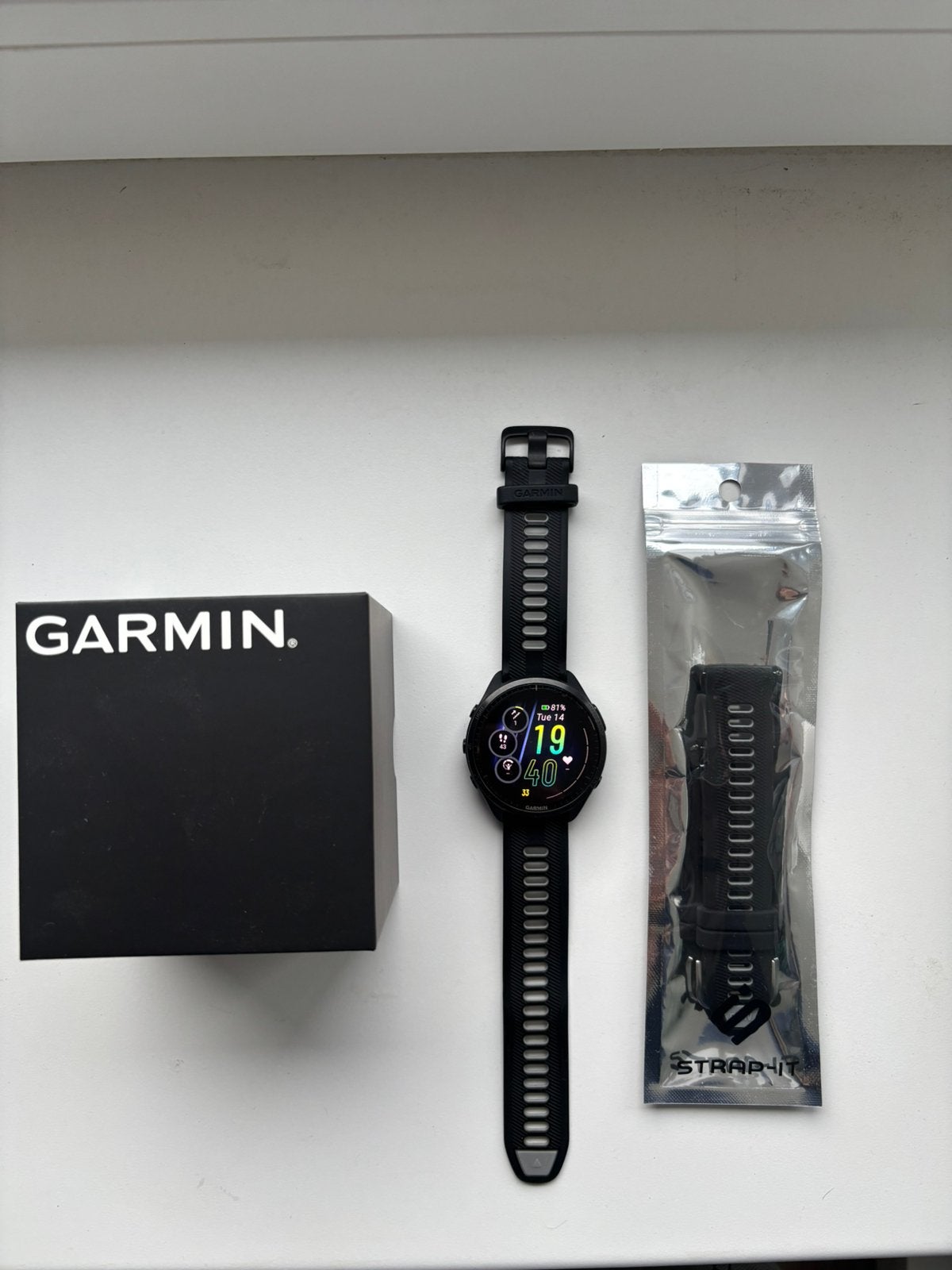 Garmin Forerunner 965 – Doos, Extra Bandje & Protector, Zwart, Ophalen of Verzenden, Zo goed als nieuw, Waterdicht