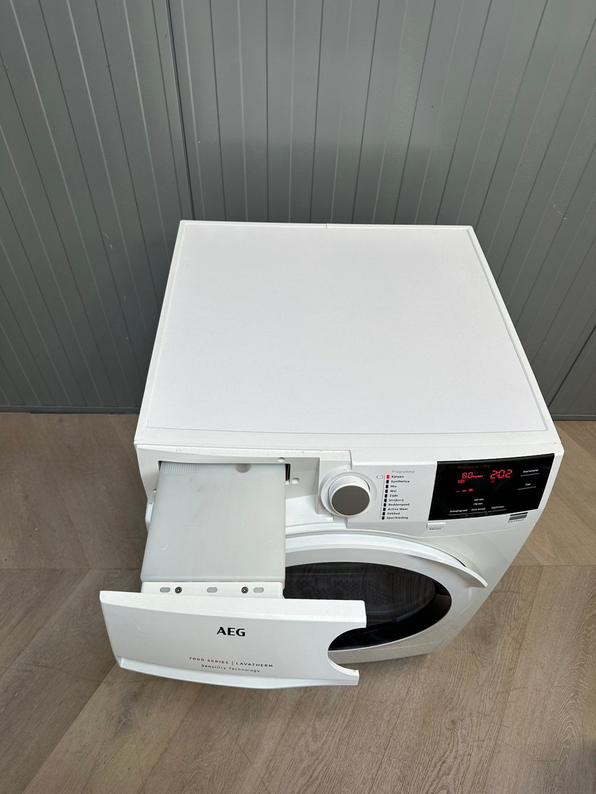 Foto 5 van Aeg 7000 series Warmtepompdroger A+++ 8KG incl Garantie