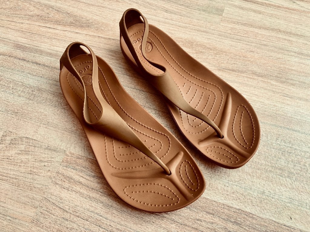 Crocs slippers brons maat 42-43 – als nieuw - laatste kans!, Slippers, Bruin, Ophalen of Verzenden, Zo goed als nieuw