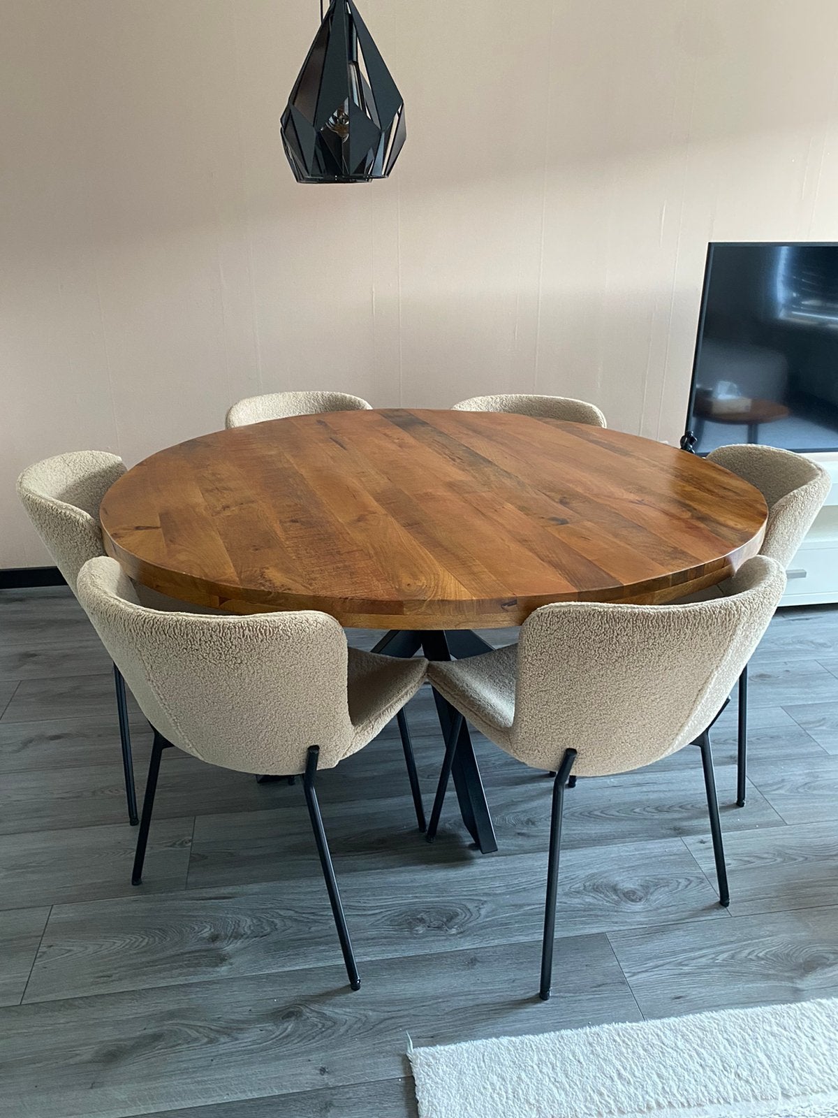 Mangohout eettafel & Teddy Bouclé stoelen, Ophalen, Zo goed als nieuw, Rechthoekig, 50 tot 100 cm