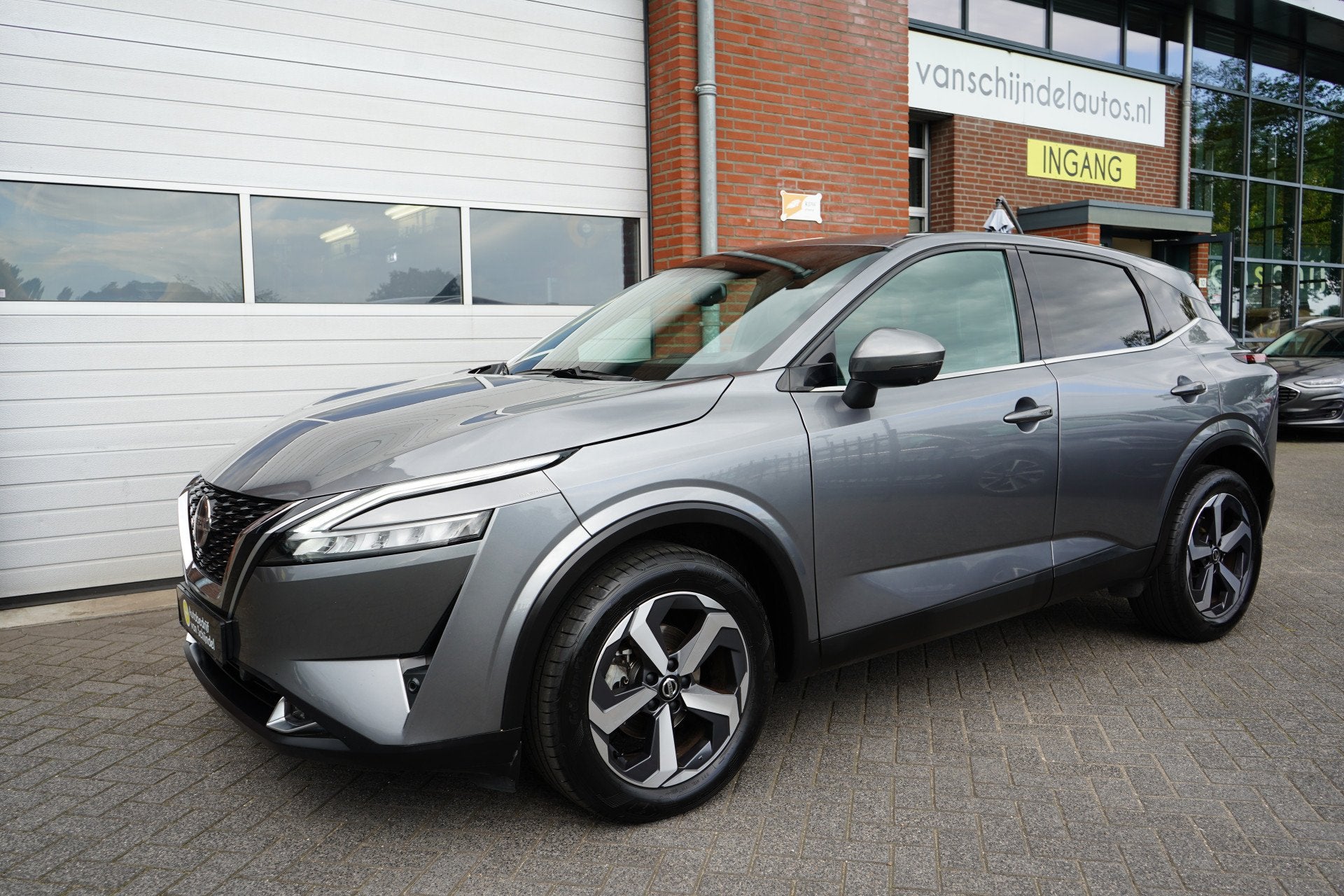 Nissan QASHQAI 1.3 MHEV XTRONIC 158PK TEKNA + VERWARMINGSPAK, Dealer onderhouden, Leder en Stof, Bedrijf, Hybride Elektrisch/Benzine