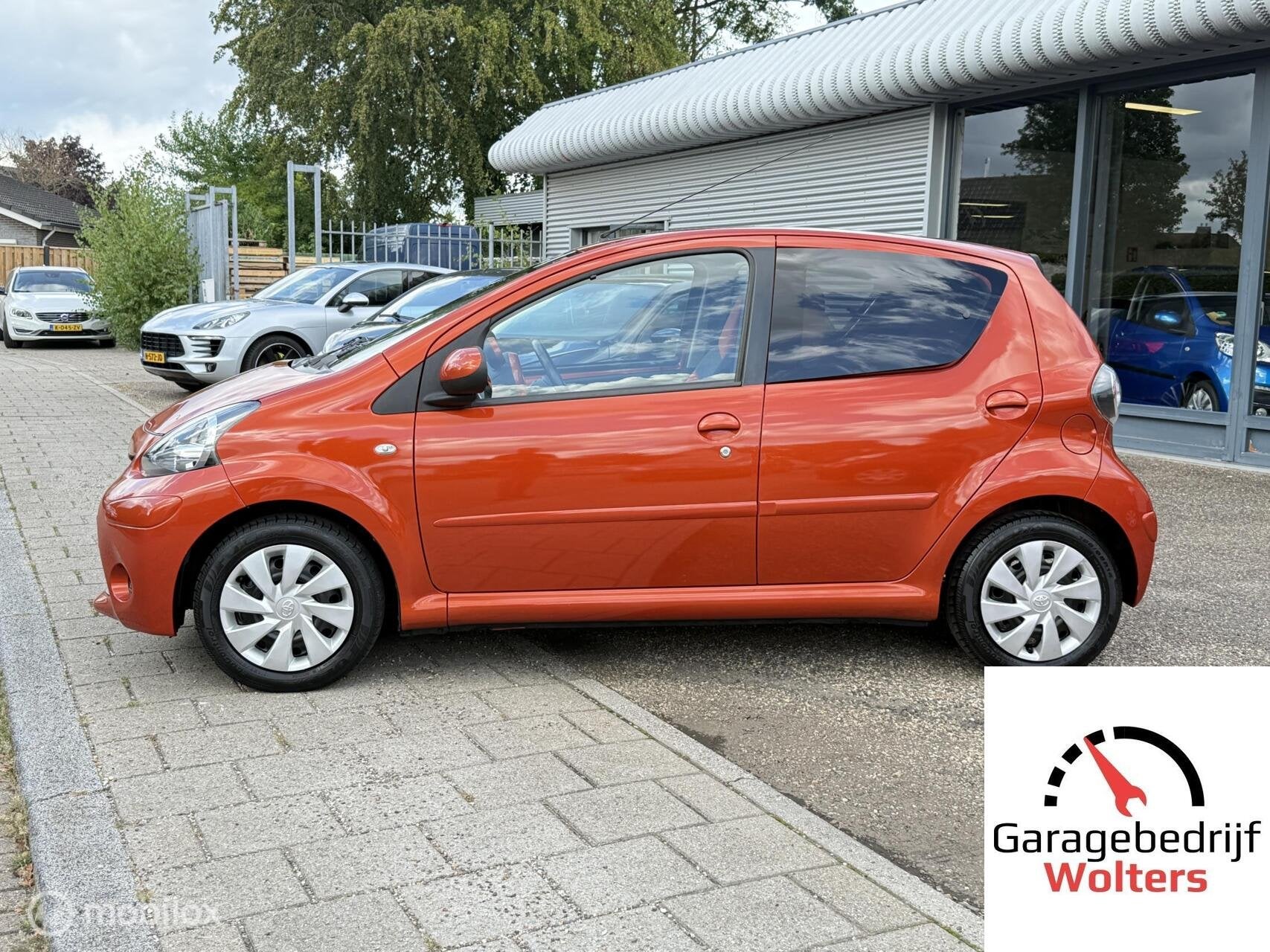 Toyota Aygo 1.0 VVT-i Comfort Orange AIRCO 5DRS TOERENTELLER, Auto's, Voorwielaandrijving, Stof, Gebruikt, Overige kleuren