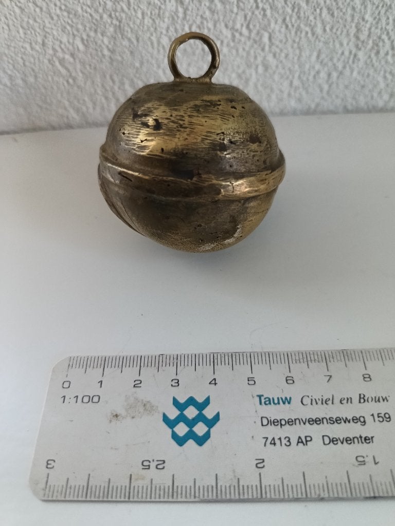 Handgemaakte grote koperen bel Indonesië Ambon, Antiek en Kunst, Ophalen of Verzenden, Koper