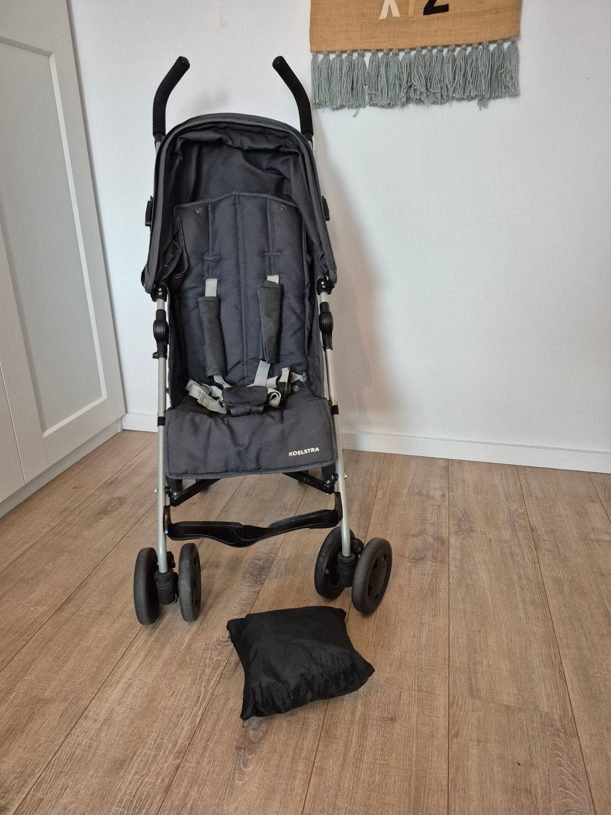 Koelstra buggy met regenhoes, Ophalen, Zo goed als nieuw, Koelstra, Regenhoes