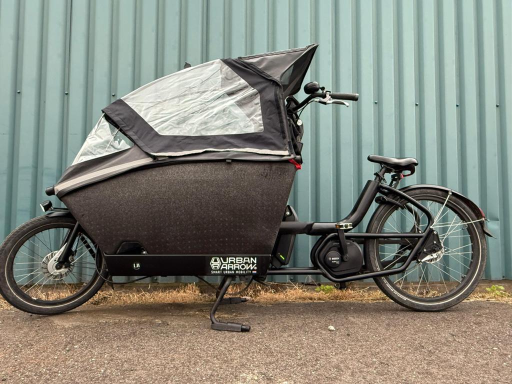 Urban arrow family 7200km met garantie en huif, Overige merken, 4 kinderen of meer, Luxueuze-bikes@hotmail.com, Ophalen of Verzenden