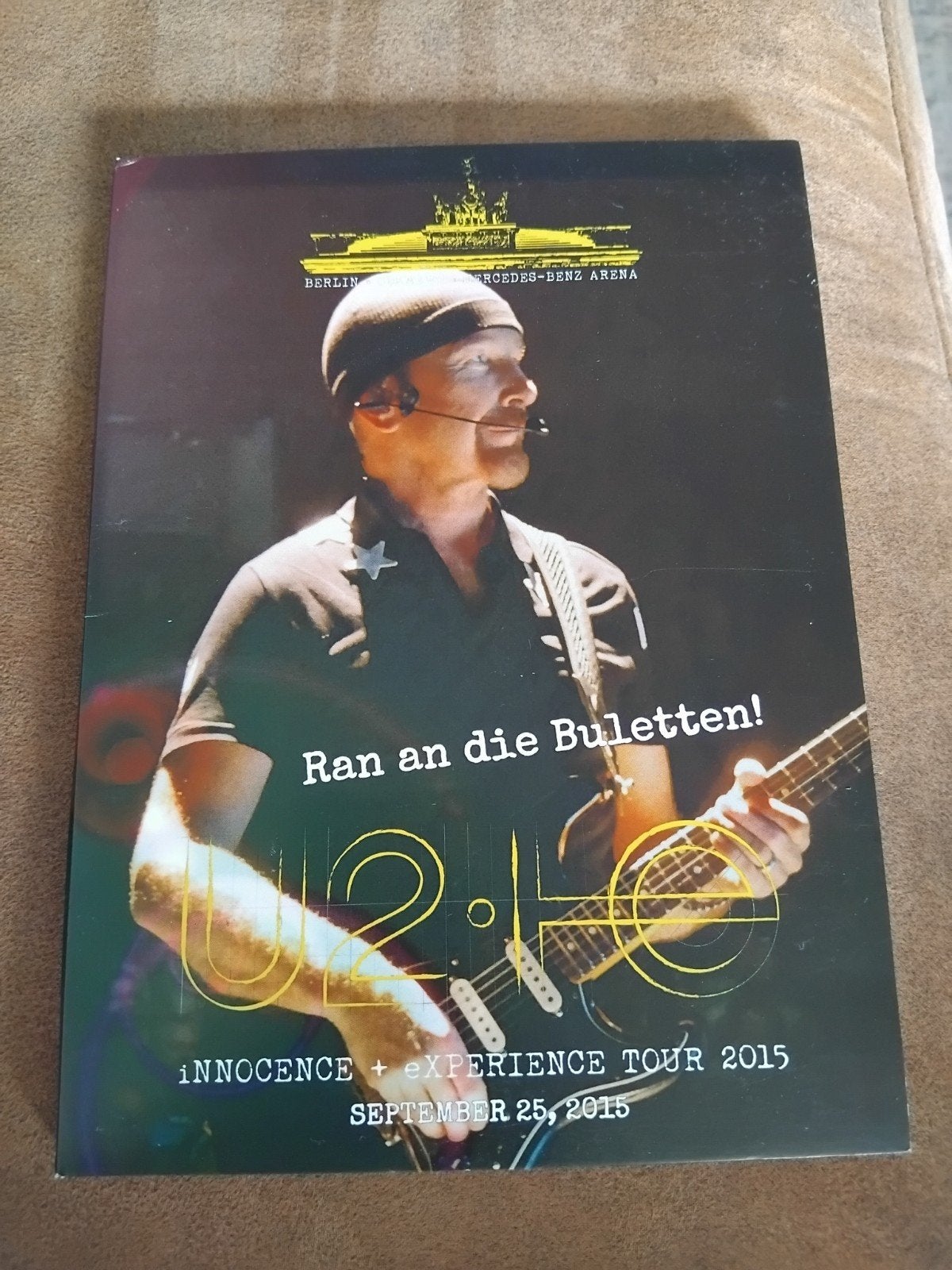 U2 iNNOCENCE + eXPERIENCE TOUR 2015 Blu-ray - Lim. Edition, Ophalen of Verzenden, Zo goed als nieuw, Concert, Alle leeftijden
