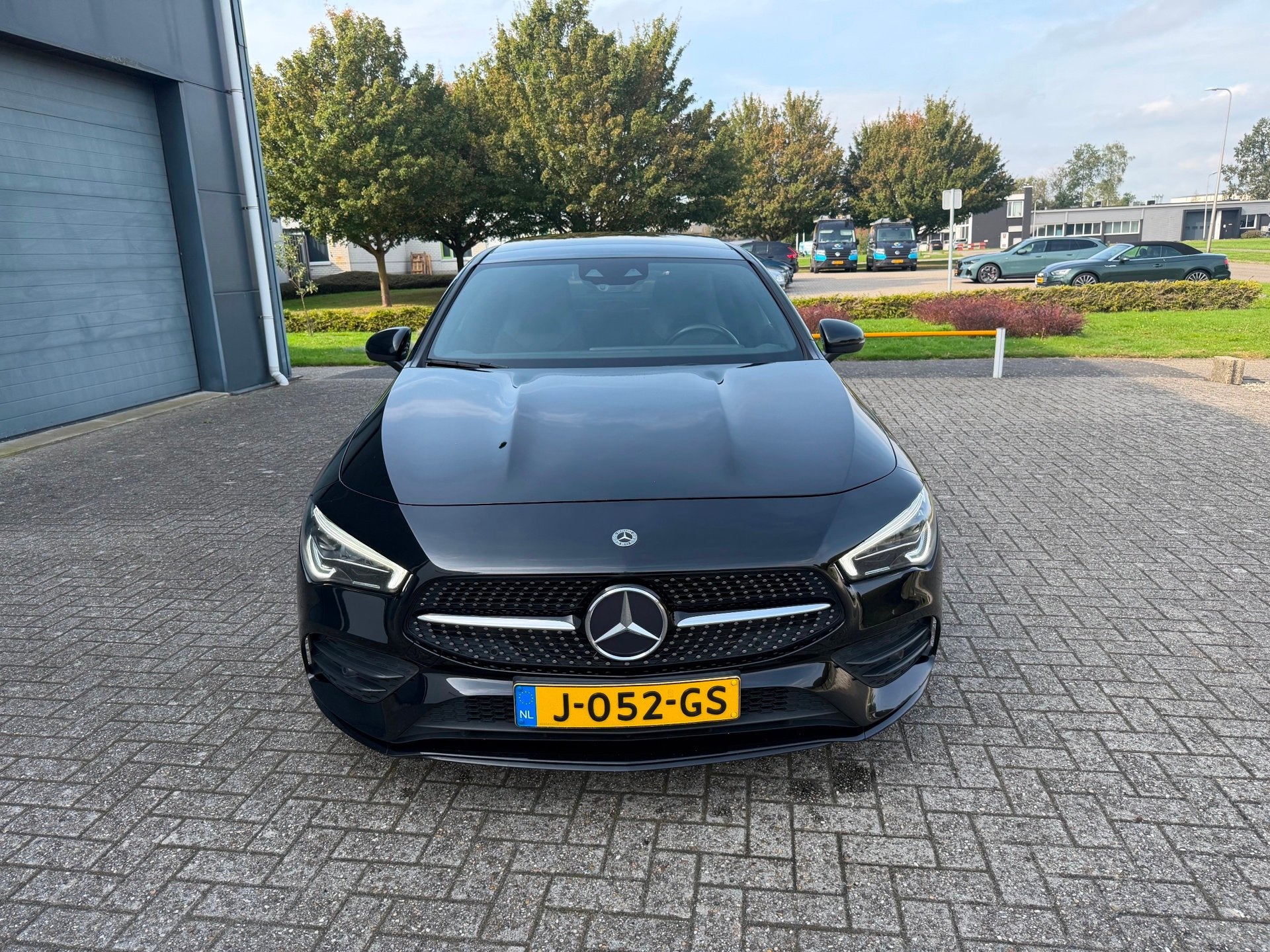 Mercedes-Benz CLA-klasse 200 Business Solution AMG 2020 Pano, Gebruikt, 4 cilinders, Leder en Stof, Origineel Nederlands