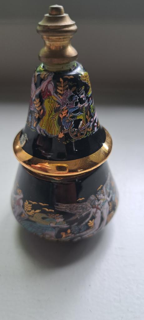 Vintage parfumflesje met gedetailleerde decoratie, Antiek en Kunst, Ophalen
