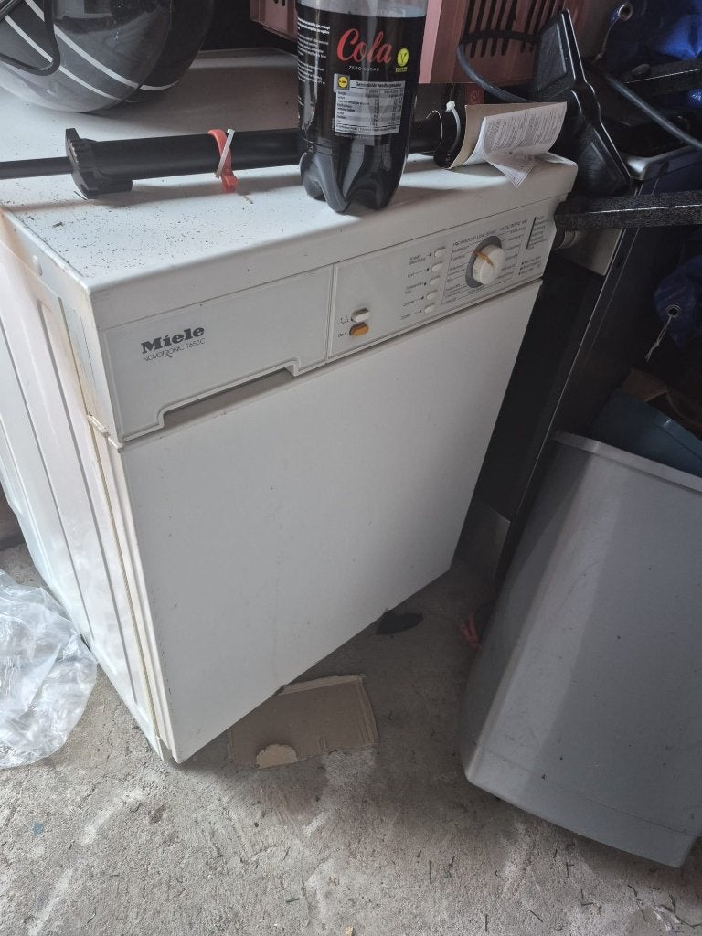 Defecte droger, Witgoed en Apparatuur, Wasdrogers, Ophalen, 6 tot 8 kg, Niet werkend, 85 tot 90 cm