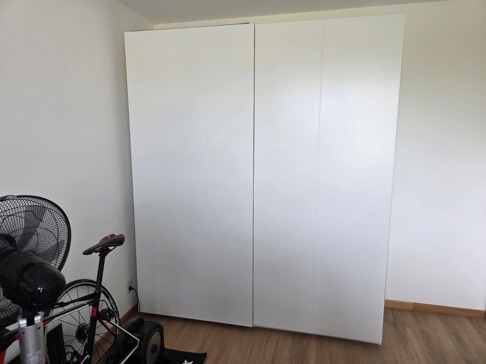 IKEA Pax Kast met Schuifdeuren en Laden - 236x200 cm, Ophalen, Gebruikt, 200 cm of meer, Met lade(s)