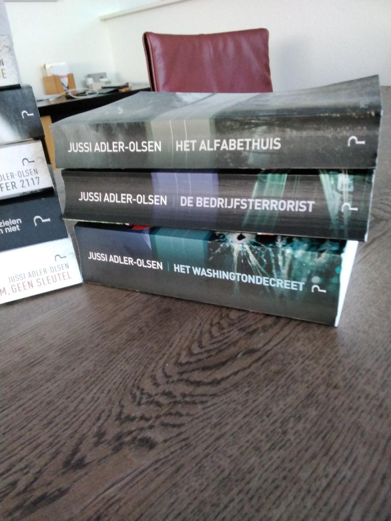 Jussi Adler-Olsen compleet, Boeken, Thrillers, Jussi Adler-Olsen, Ophalen of Verzenden, Zo goed als nieuw, Nederland