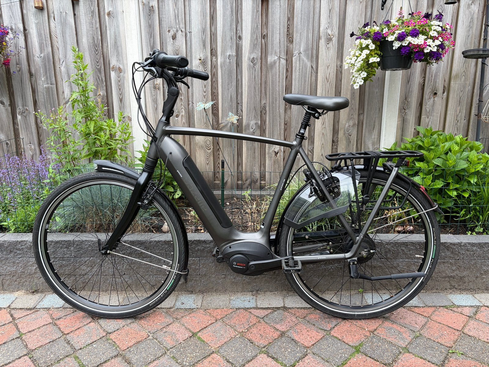 Gazelle Grenoble C380/Nieuwstaat/Bosch/3600KM/500WH Accu/H61, Ophalen, Zo goed als nieuw, 59 cm of meer, 50 km per accu of meer