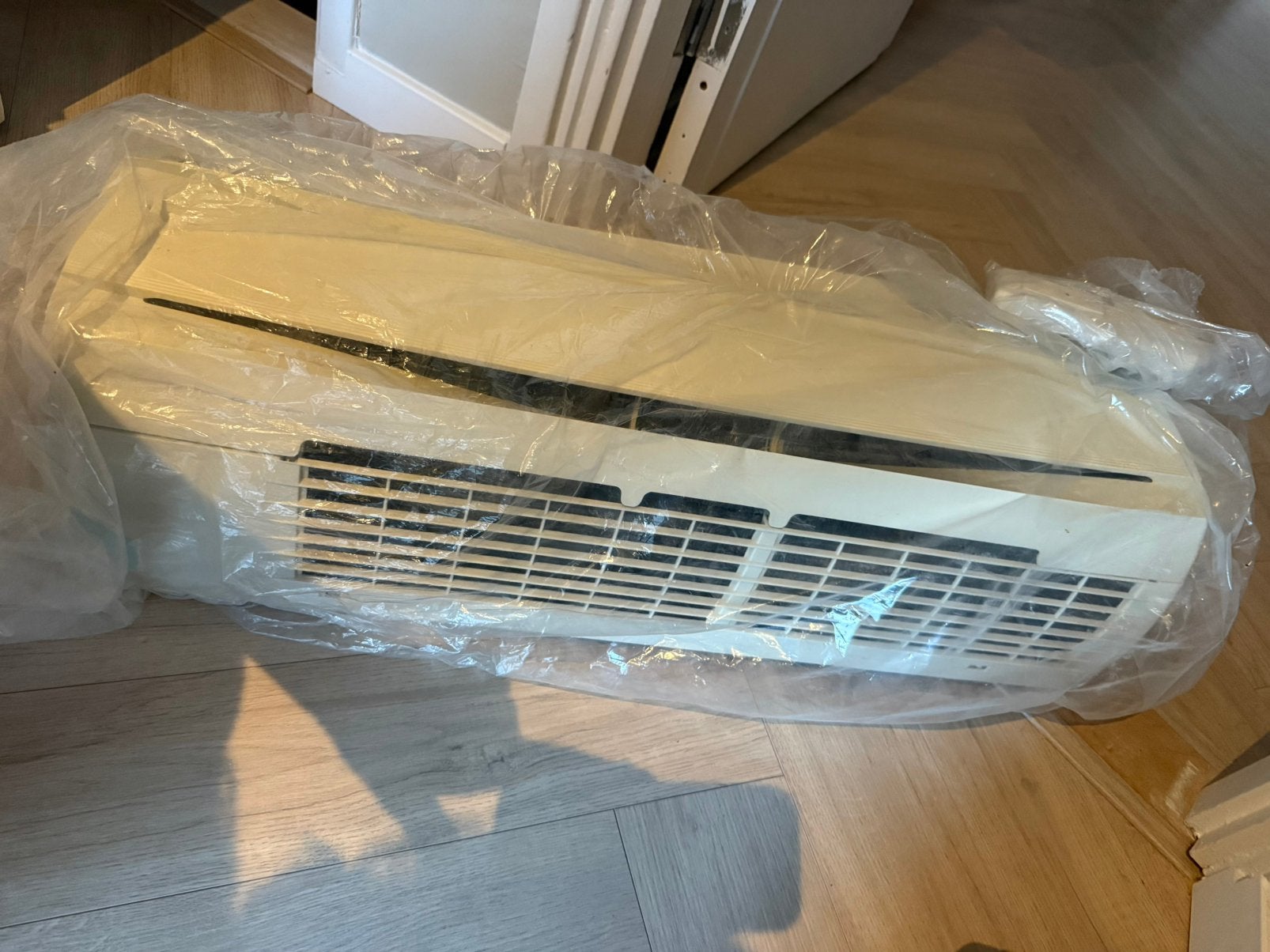 Daikin split airco 2,5 kW nieuw - Koelen en Verwarmen, Ophalen, Minder dan 60 m³, Nieuw, 3 snelheden of meer