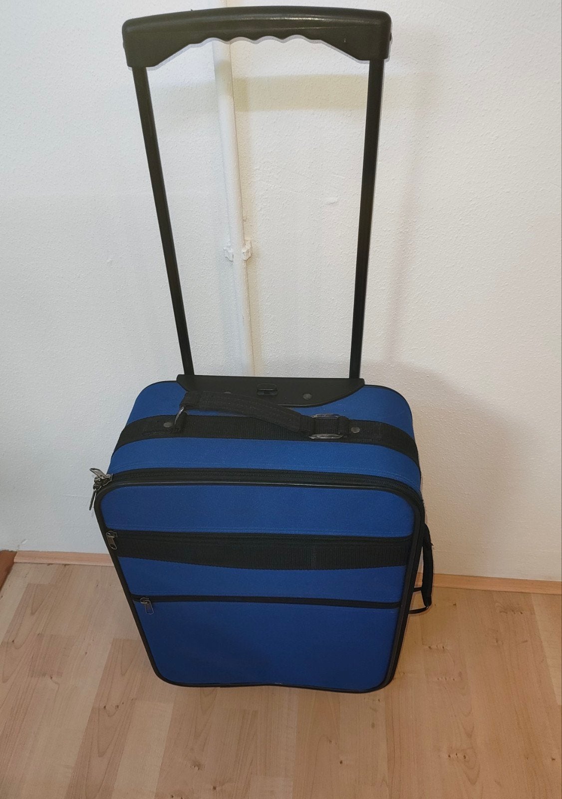 blauwe koffer voor handbagage, Ophalen, 50 tot 60 cm, Hard kunststof, Zo goed als nieuw