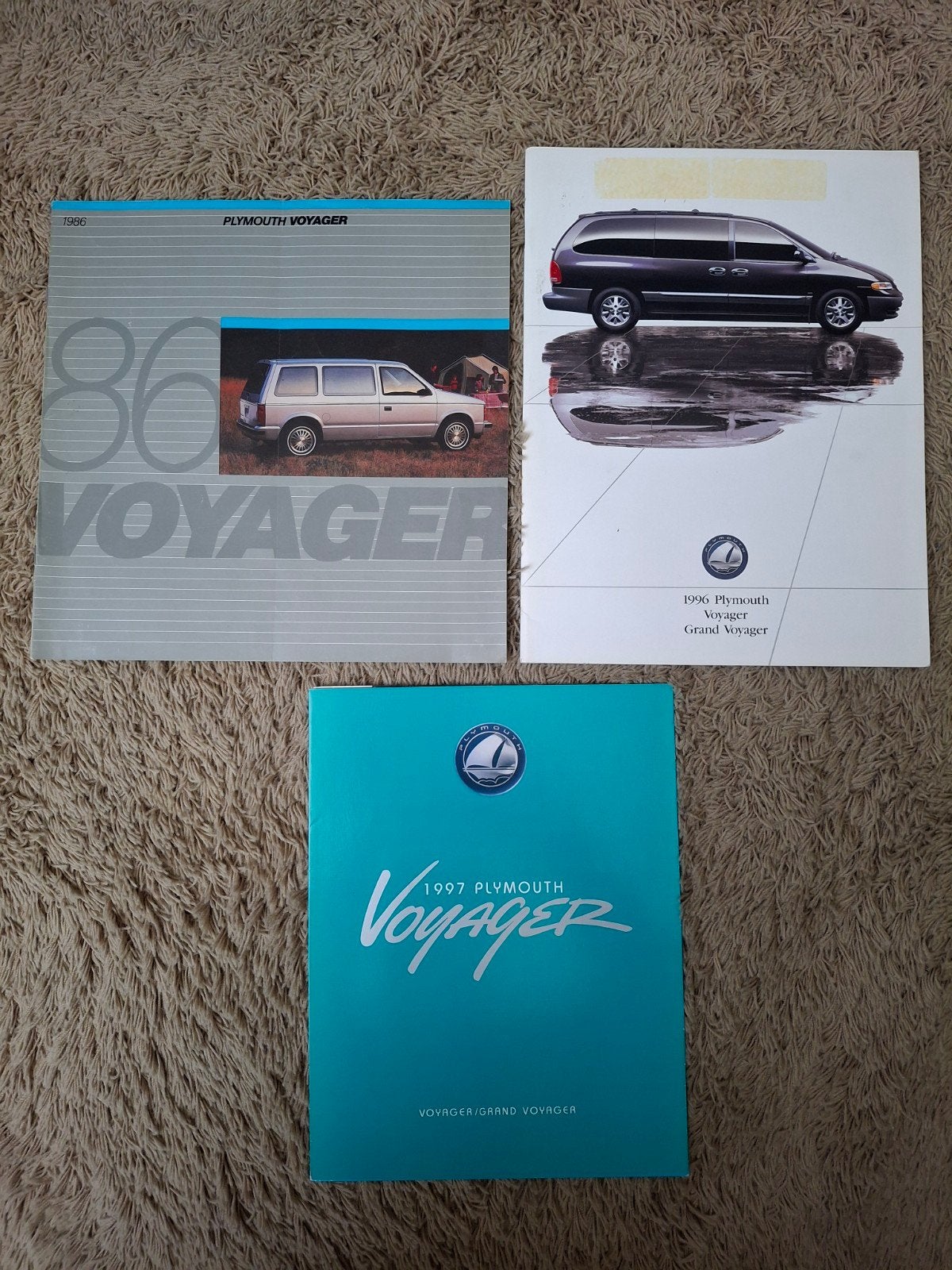 3x autofolder Plymouth Voyager, Verzenden, Zo goed als nieuw, Overige merken