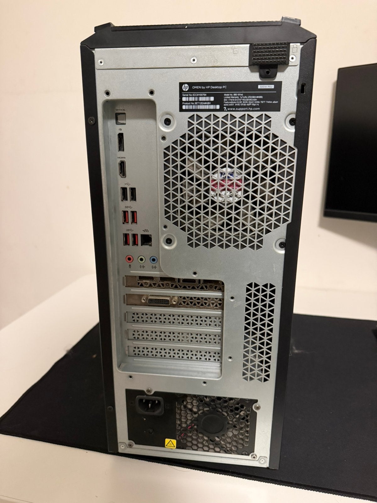 Foto 4 van HP OMEN Gaming PC – i7-8700 – Windows 11