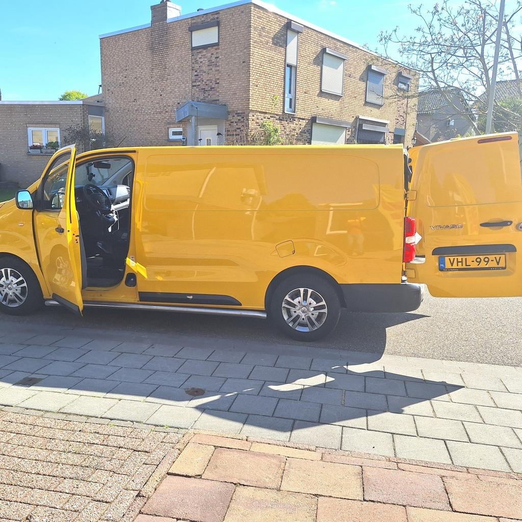 Opel vivaro bouwjaar 2020 kmstand 123288., Particulier, Te koop