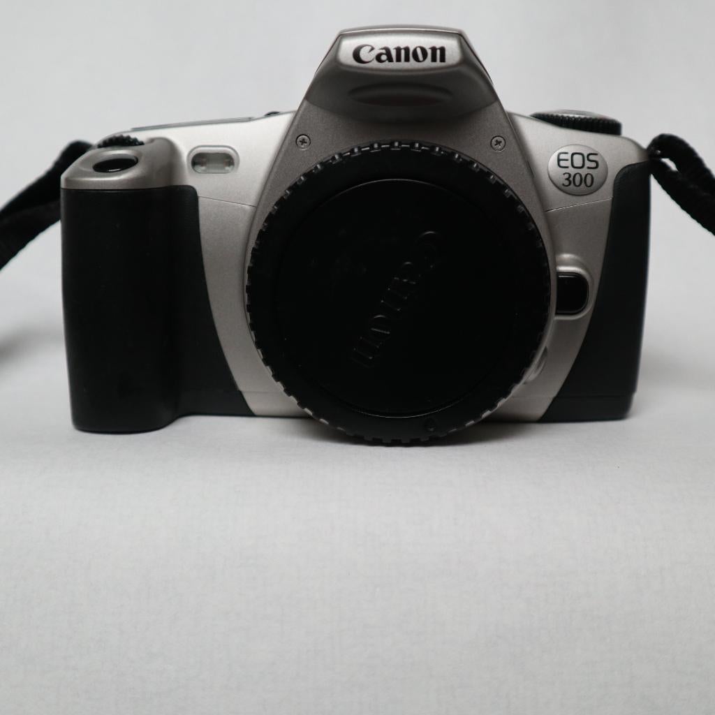 Canon EOS 300 (35 mm film SLR), Ophalen of Verzenden, Zo goed als nieuw, Spiegelreflex, Canon