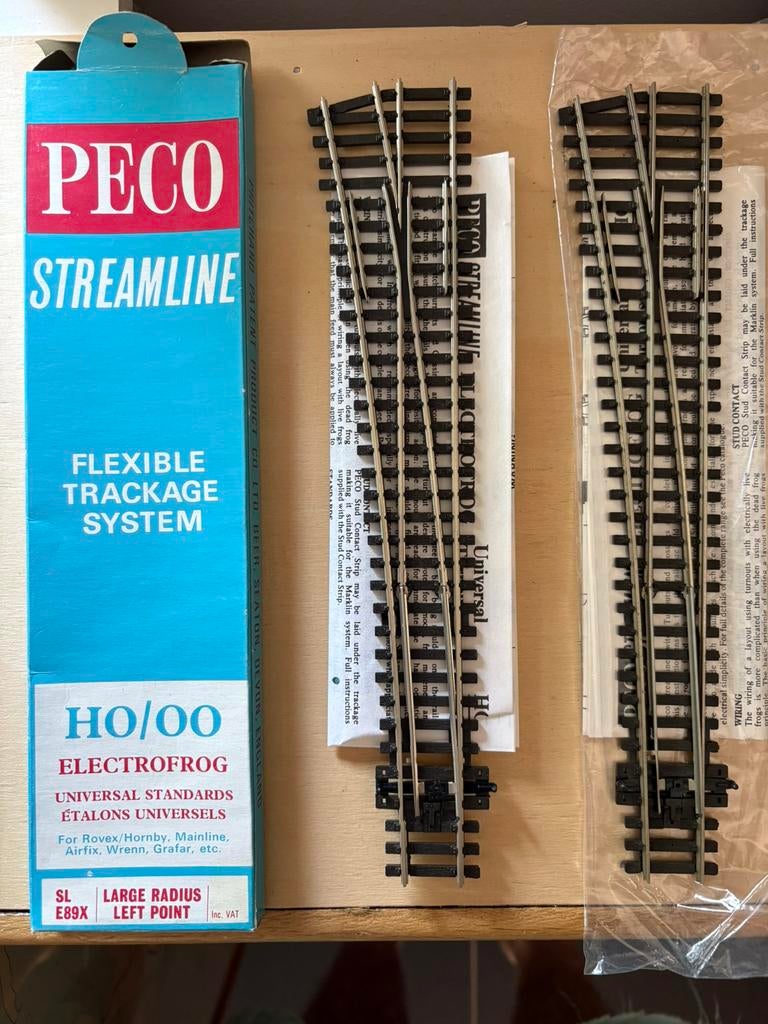 Peco code 100 electrofrog wissels, Hobby en Vrije tijd, Modeltreinen | H0, Overige merken, Gelijkstroom, Verzenden, Rails