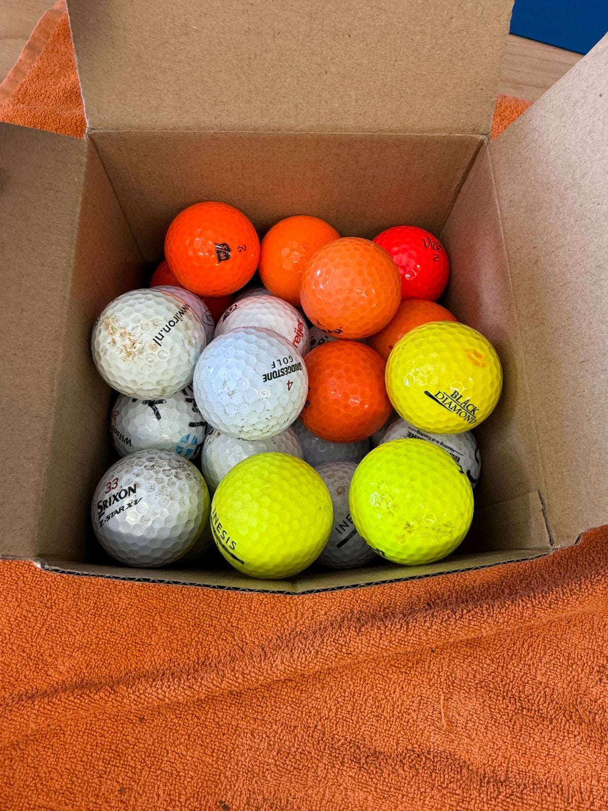 40 golfballen | diverse merken, Ophalen of Verzenden, Gebruikt, Bal(len)