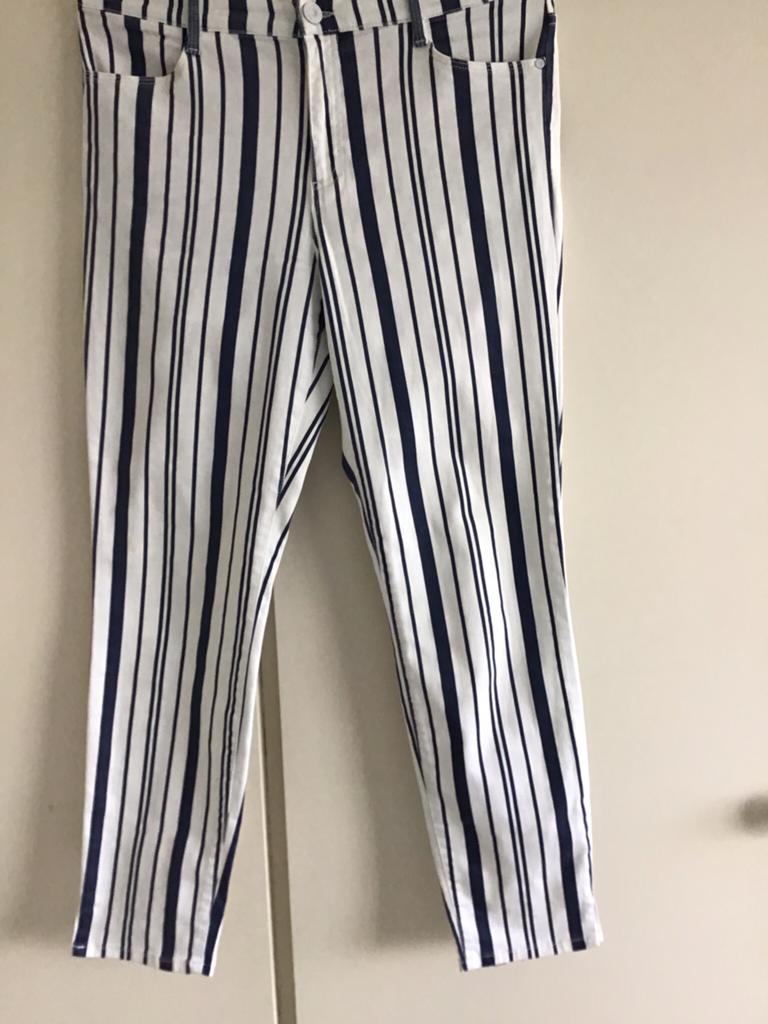 Brax broek, 38/40, katoen €16, off white/ donkerblauw., Maat 38/40 (M), Blauw, Ophalen of Verzenden, Zo goed als nieuw
