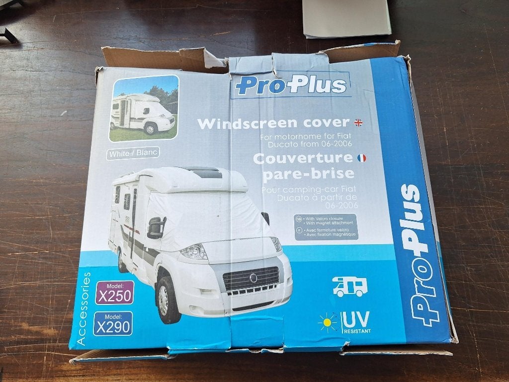 Raamafdekking wit fiat Ducato 2x gebruikt mag weg voor 50€, Ophalen of Verzenden, Zo goed als nieuw
