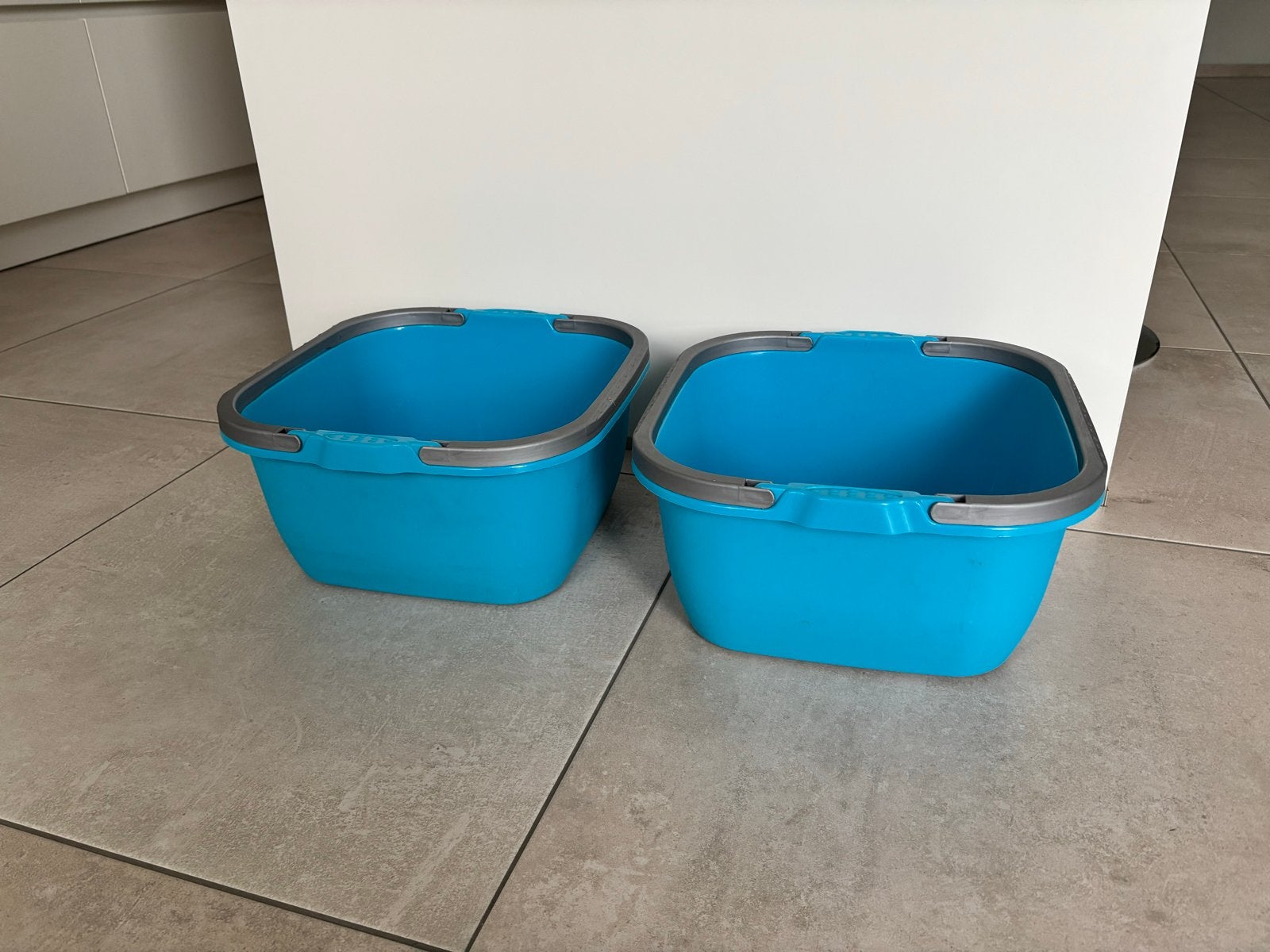 2 stuks Vakantie afwasbakken - Handig en compact, Ophalen, Kunststof, Overige typen, Gebruikt