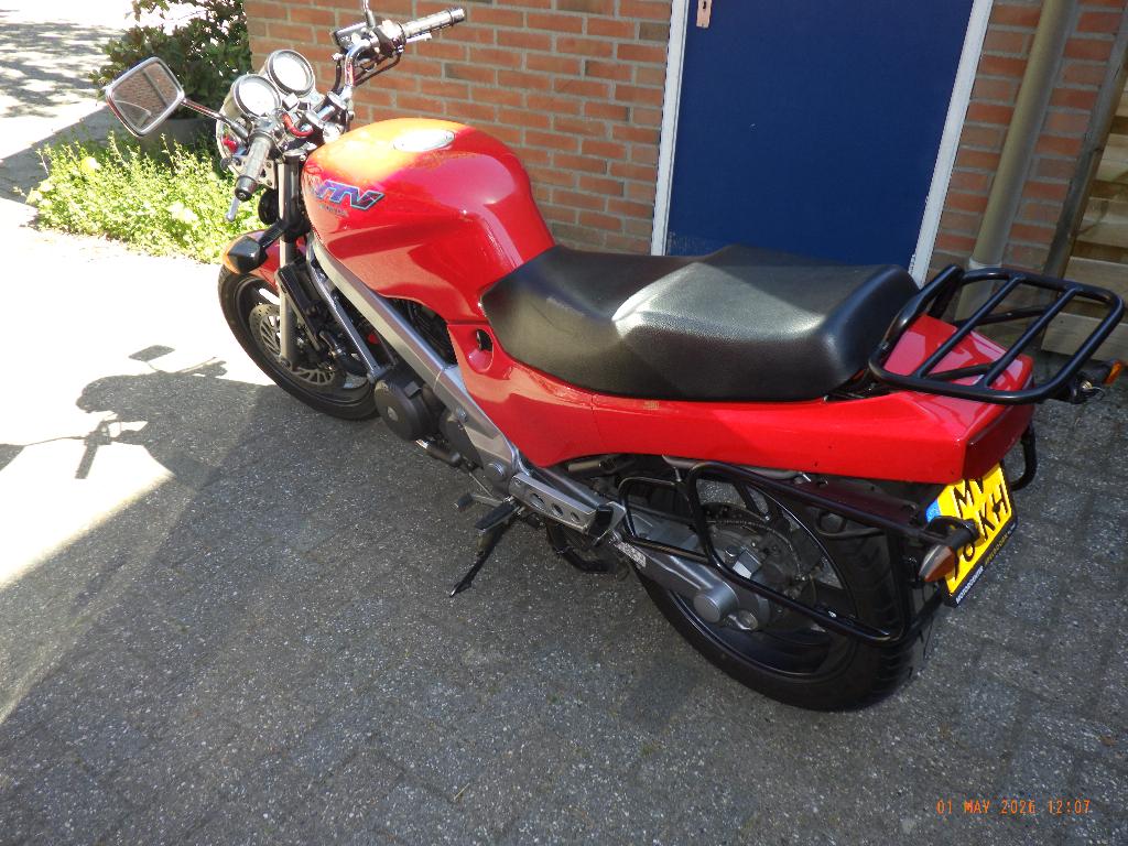 Prachtige Honda 650 Ntv, Motoren, Cardan-aandrijving, 2 cilinders, Motorrijbewijs A, Gebruikt